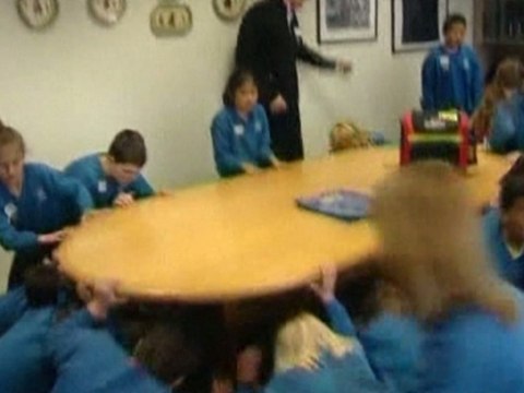 New Zealanders in first national quake drill