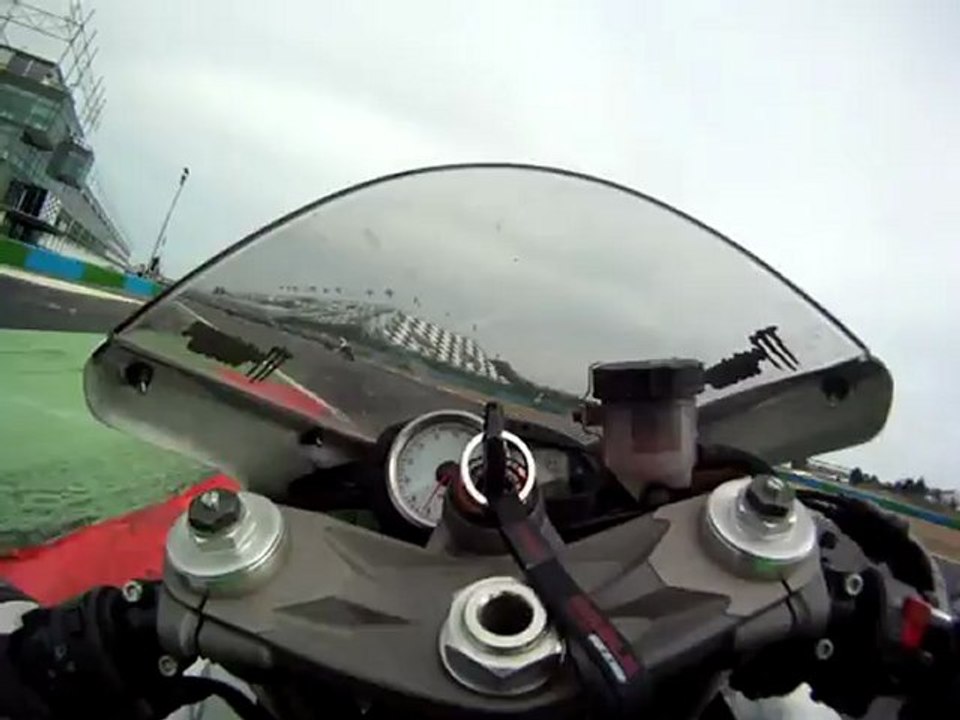 Magny Cours F1 - Pirelli Days - Johann en ZX6R