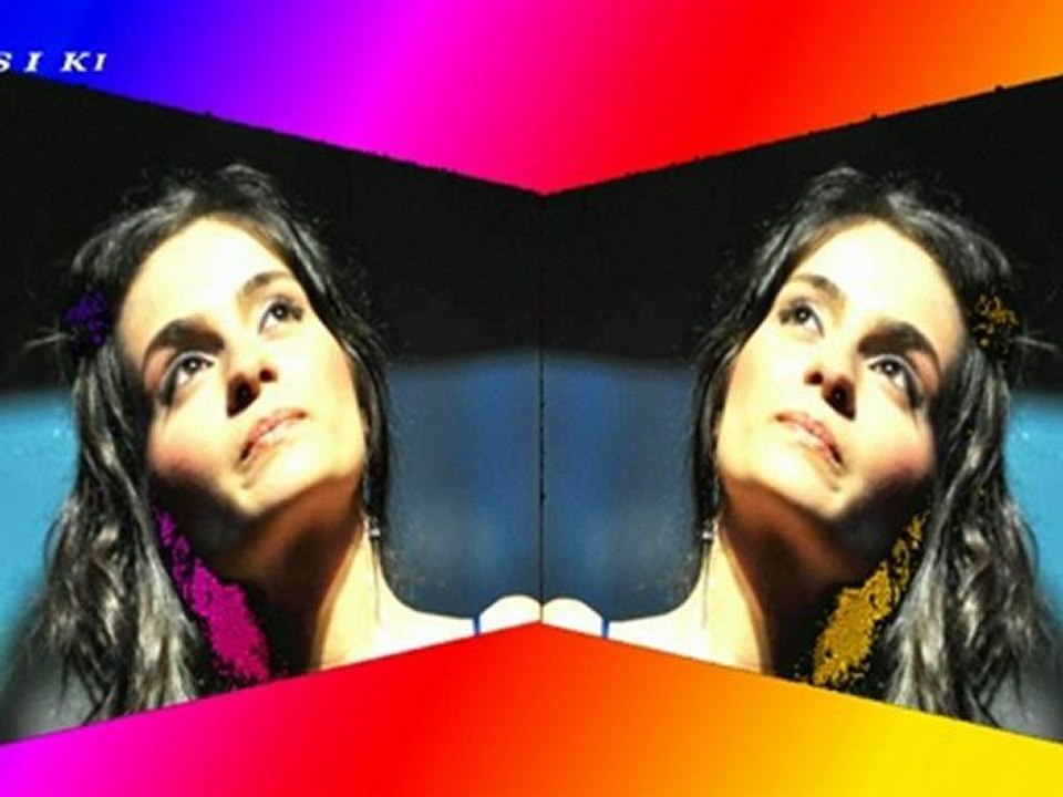 Sinem Genç ♫ Rüzgâr söylüyor şimdi o yerlerde.HD