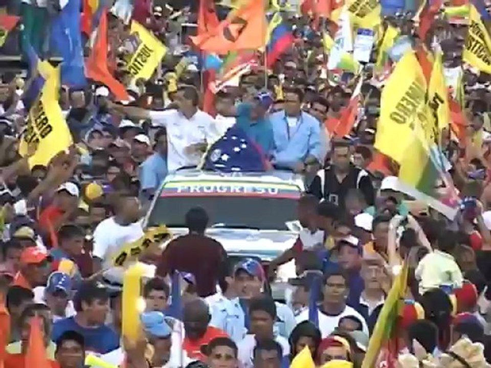 Entre música y alegría recibieron los yaracuyanos a Capriles