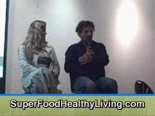 What Do I Eat on a Raw Food Diet? (Organic Superfood) What Do I Eat on a Raw Food Diet?