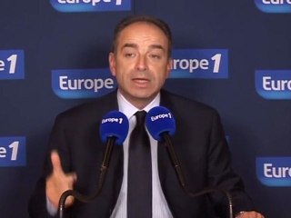 Copé "assume une droite décomplexée"
