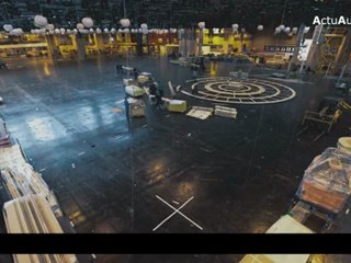 Montage du stand Renault au salon de Paris