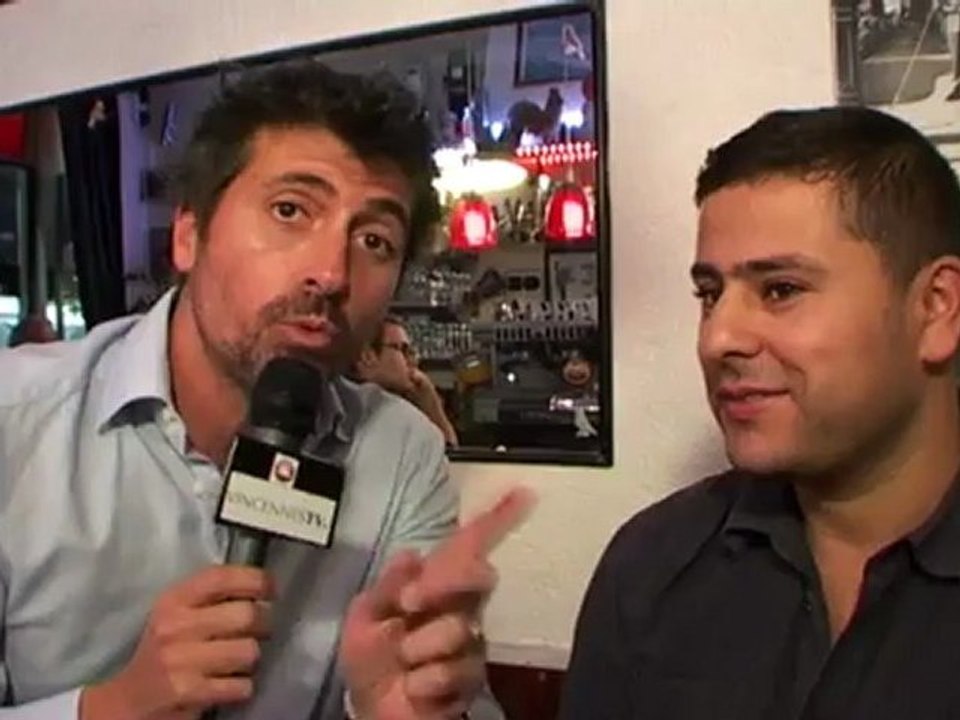 Vincennes TV.fr reçoit en direct Houcine le directeur du Bar le 58 à Vincennes au 58 rue de Fontenay