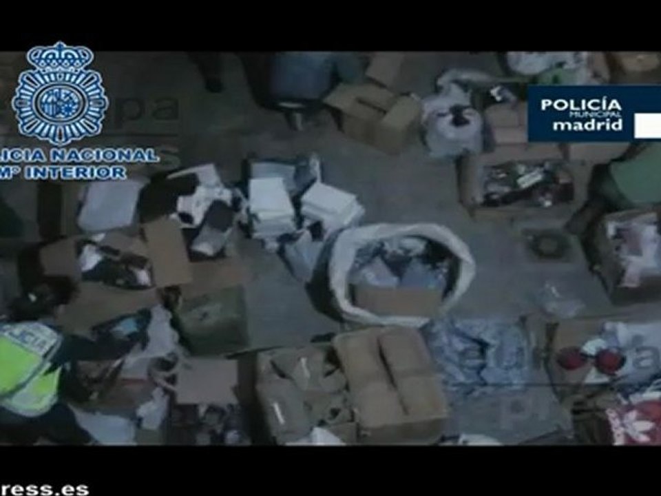 Intervienen 3.500 artículos falsificados en Lavapiés