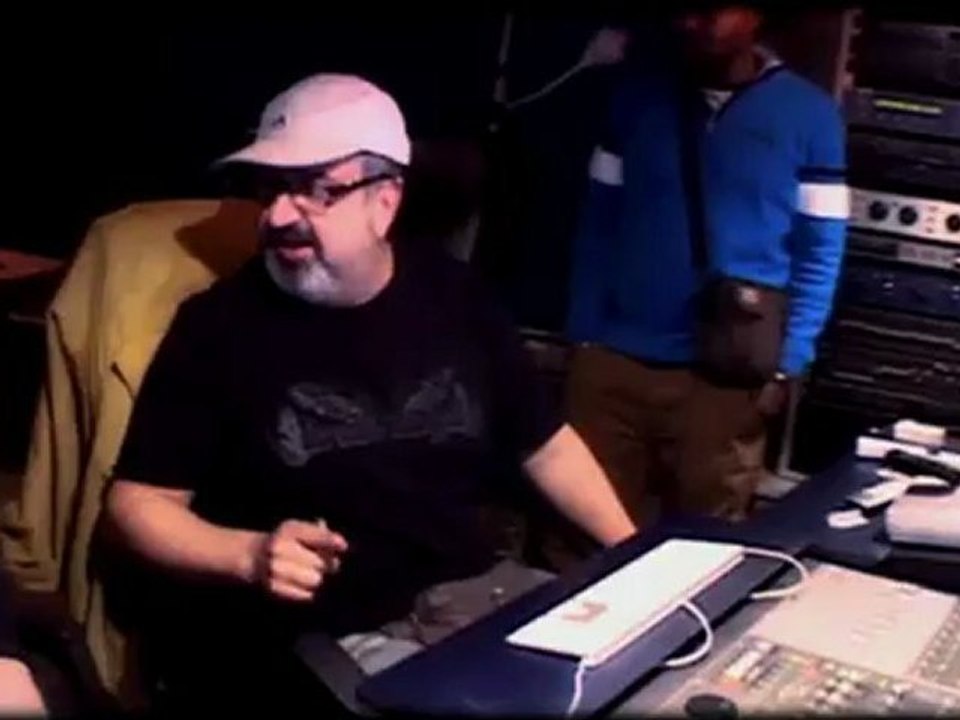 RAS DUMISANI & AFRIKHAYA BAND   "  Set Me Free  " (  Clip Video  )