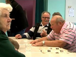 Visite des élus au club de l'age d'or.