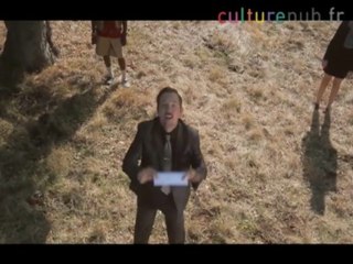 Vampire vs. Giraffe: A Hollywood Blockbuster with a Wild Message 🦒🧛‍♂️