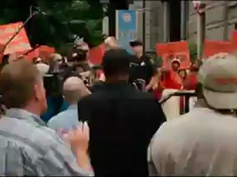 Trailer: Won't Back Down