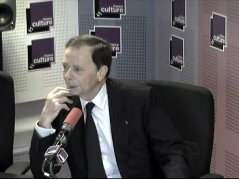 Les matins - L’industrie automobile entre plans sociaux