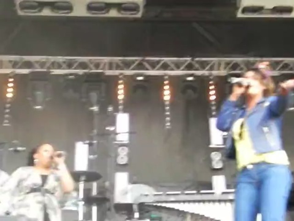 Ma Philosophie , Amel Bent lors du Chti concert