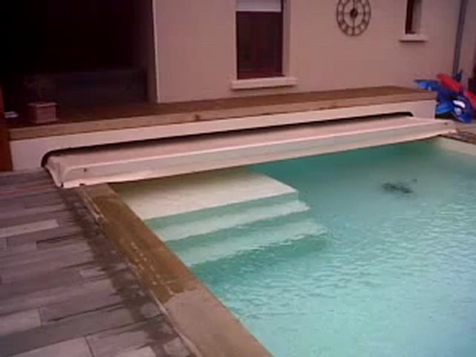 Sécurité des piscines - Couverture Prima - Vidéo Dailymotion