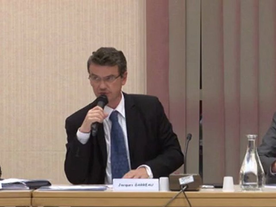 04. Subvention à l’association de soutien aux projets de l’option théâtre du Lycée Alcide d’Orbigny