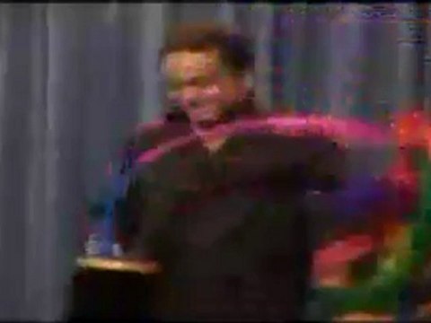 Change Bag (One Hand) by Uday - Magic Trick