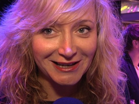 Mondial de l'Automobile : Julie Ferrier et sa première voiture