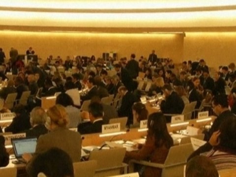 U.N. rights body condemns Syria, extends mandate