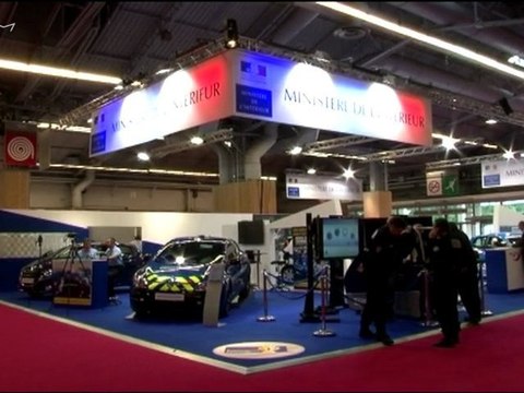 Le ministère de l'intérieur au mondial de l'automobile 2012 - Reportage