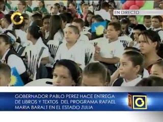 Gobernador del Zulia entregó libros a niños de la entidad