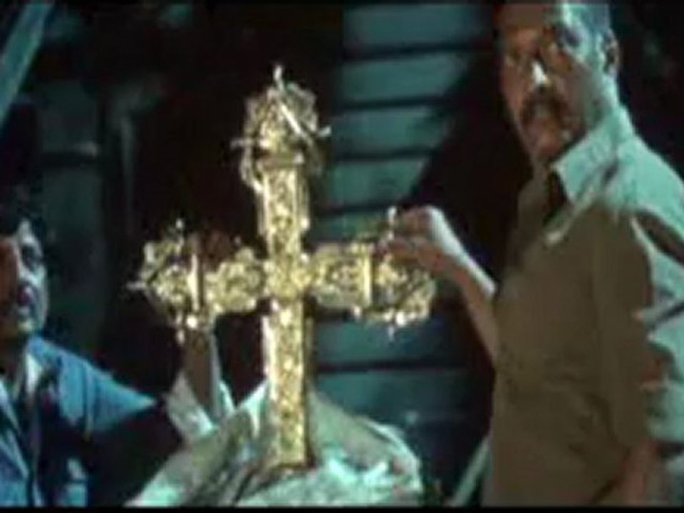 Kamaal Dhamaal Malamaal (2012) Scam watch Online Part4