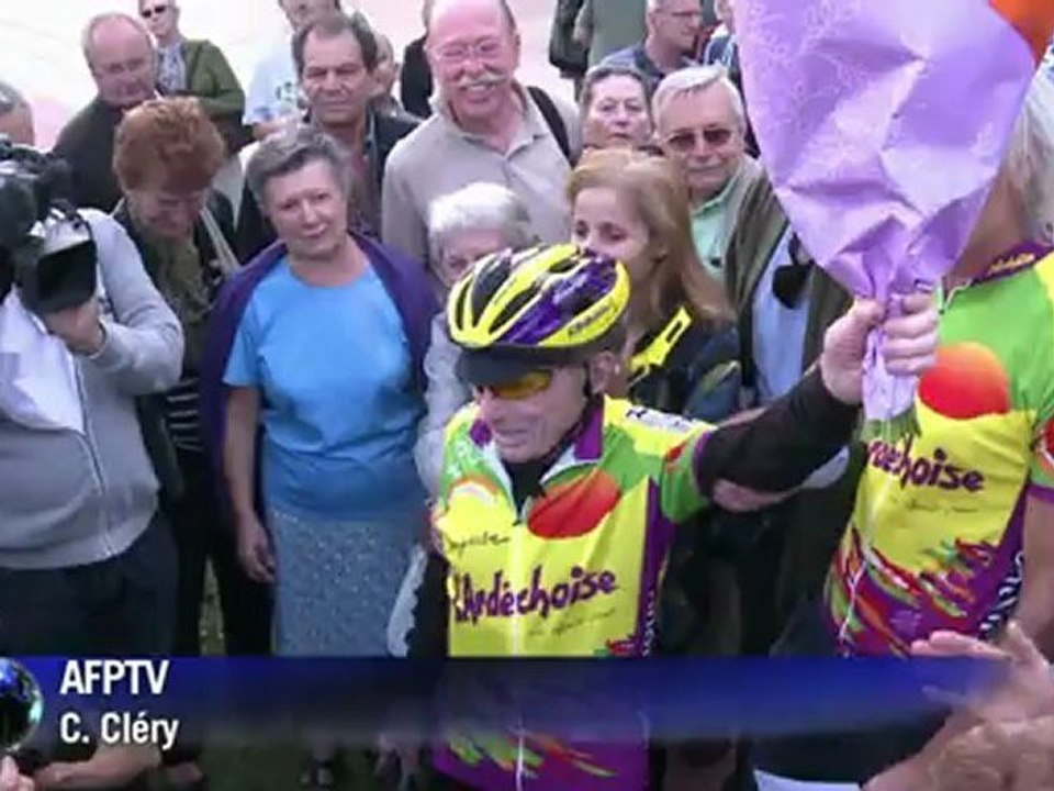 Record du centenaire le plus rapide sur 100 km à vélo