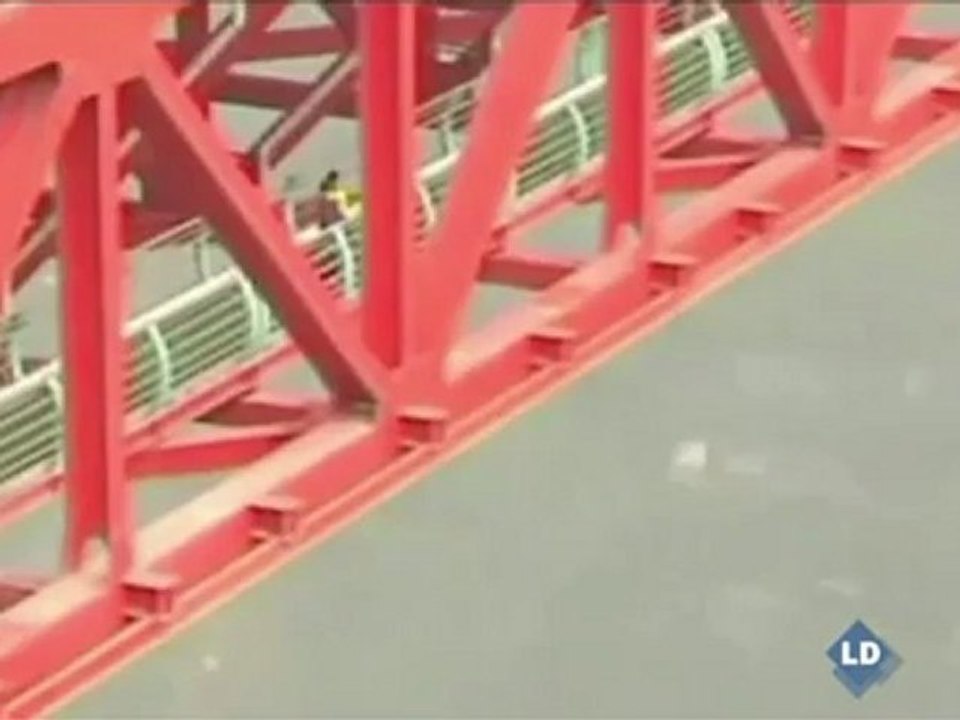 El puente más largo y alto del mundo en China