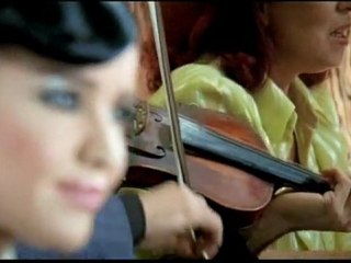 Özlem Özel - Bir Yoksula Rastladım