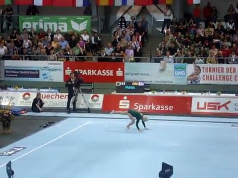 Mamie Gymnaste de 86 ans