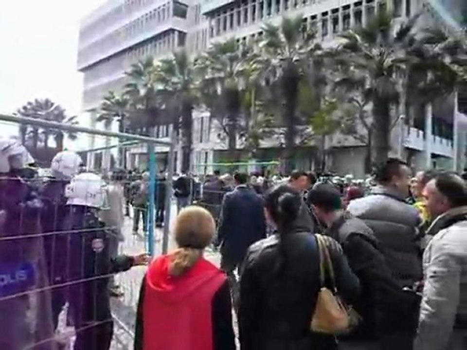 28 Mart KESK eylemi-izmir