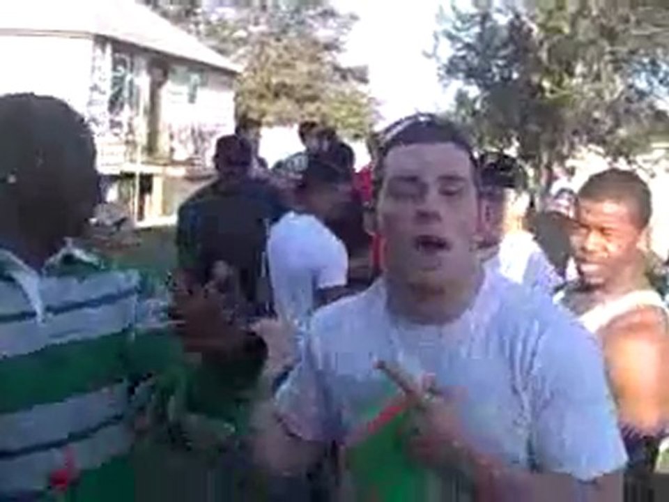 THE FUNNIEST RAP BATTLE EVER MUST WATCH
