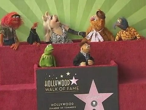 One Direction makes chart history, Kiss and Motley Crue announce summer tour