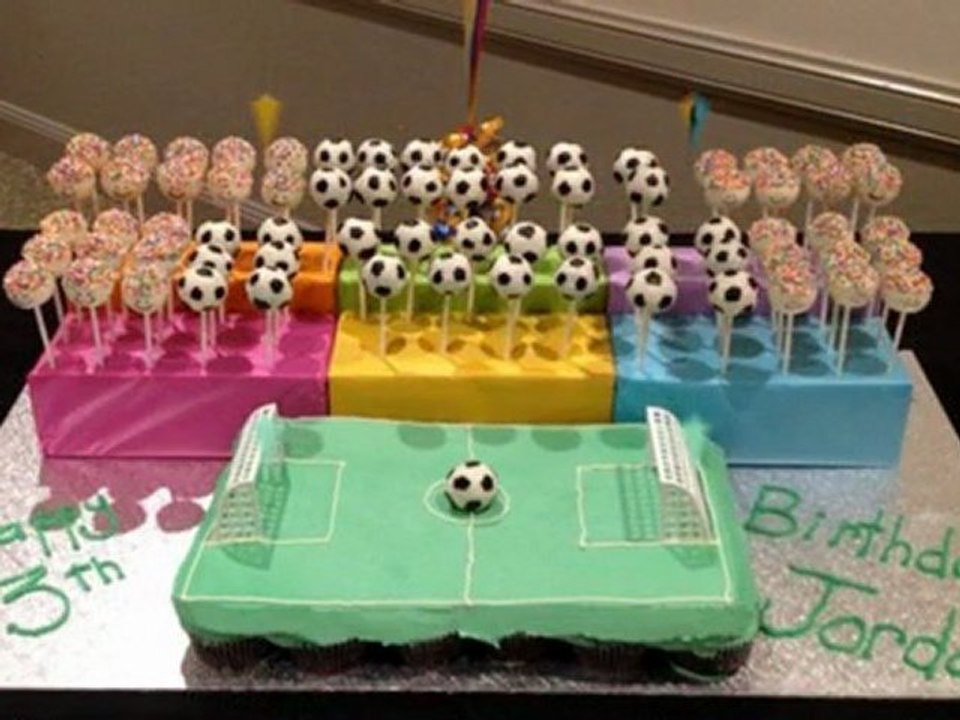 Cupcake Ideas: Soccer Birthday