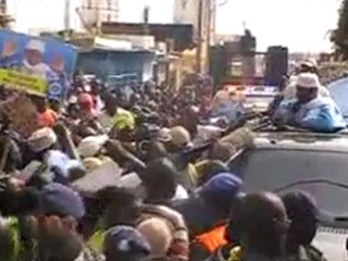 VIDEO - Me Wade promet la rénovation des routes de Keur Mar Sarr