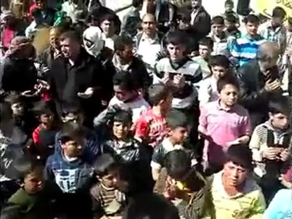 فري برس حلب تل رفعت حاشدة في أربعاء الوفاء لأم الشهيد   2012 03 21 ج4