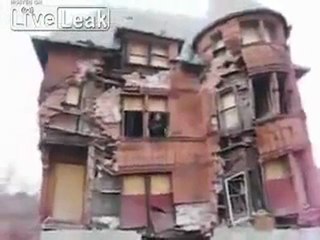 Çöken Evin Penceresinden Bakmak !