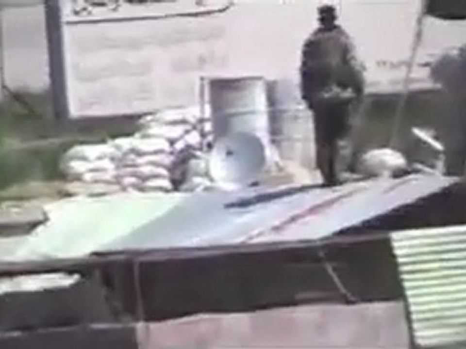 فري برس  حماة المحتلة محاصرة مشاع الاربعين عند دوار الفيلات 22 3 2012