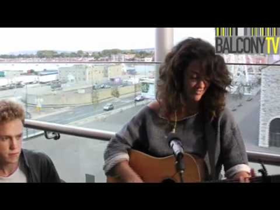 POLLY BARRETT (BalconyTV)
