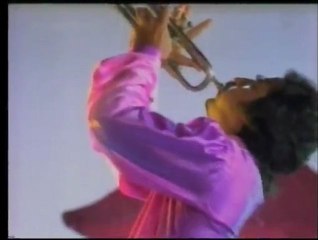 Inimai Nirainda Ulagam du film Ninaithale Inikkum