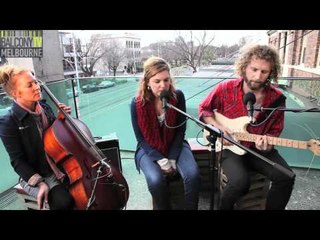 ELIZA HULL - SING YOU A SONG (BalconyTV)