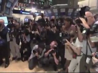 De Niro apologizes, "Jersey Shore's" Sorrentino in rehab