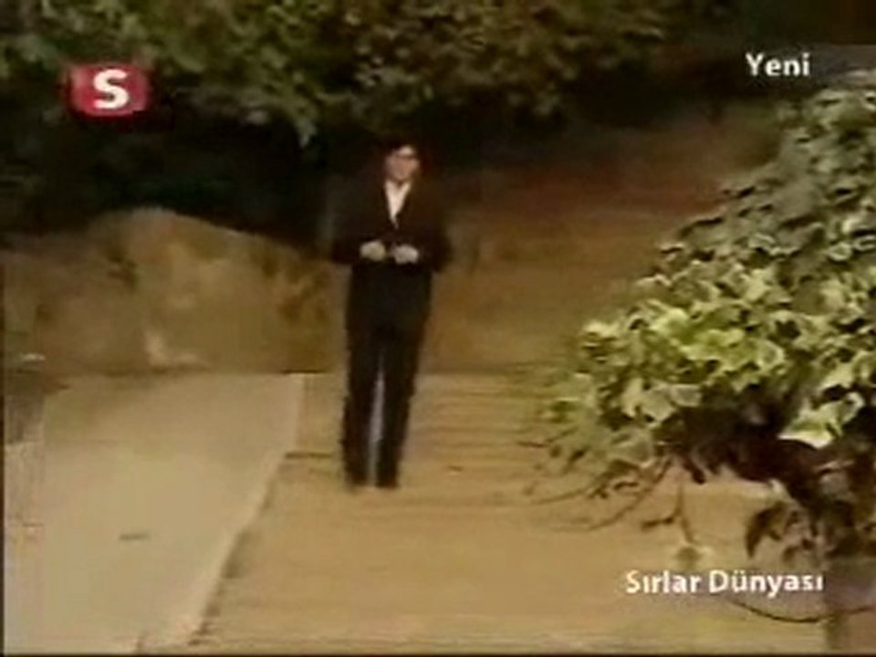 SEHiDLERE ÖLÜ DEMEYiN - SIRKAPISI