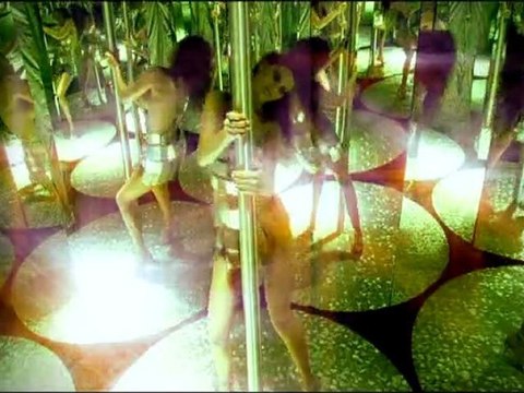 Emre Altuğ - Sensiz