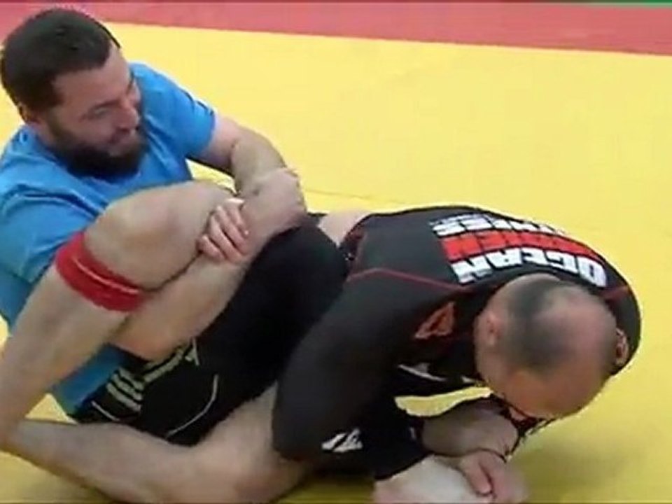 AYKUT SONMEZ vs CHAMIL KHASSANOV - VIC TOUR 2012 Nord