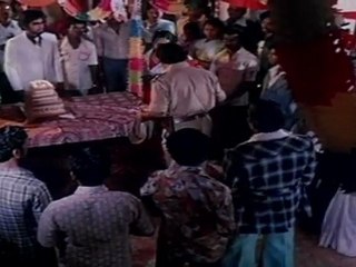 KELVIYUM NAANE BATHILUM NAANE - Srividya Celebrating Karthik's Birthday