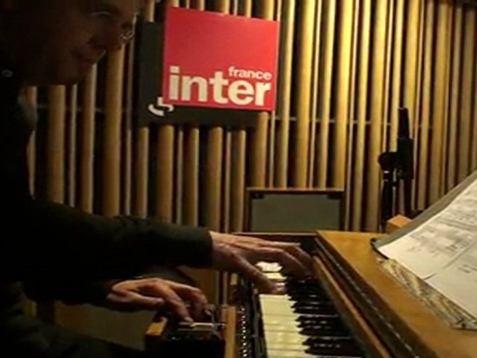 Thomas BLOCH , en direct depuis le studio 72 , "1ère suite" à l'Onde Martelot