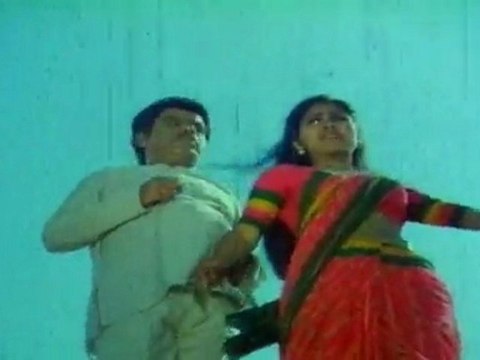 Mahamayee - SS Chandran Kovai Sarala Dancing For Varai Song Comedy