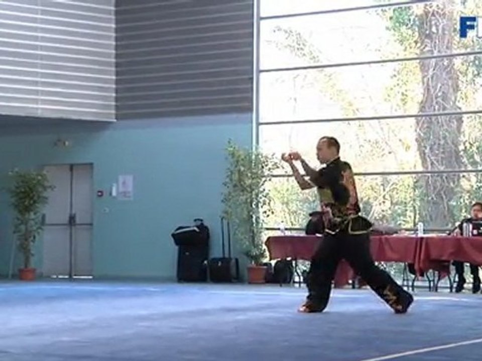 Championnat de France 2012 de Wushu Taolu / Gunshu Seniors - Léo Benouaich