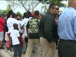 Jovem negro desarmado é morto nos EUA