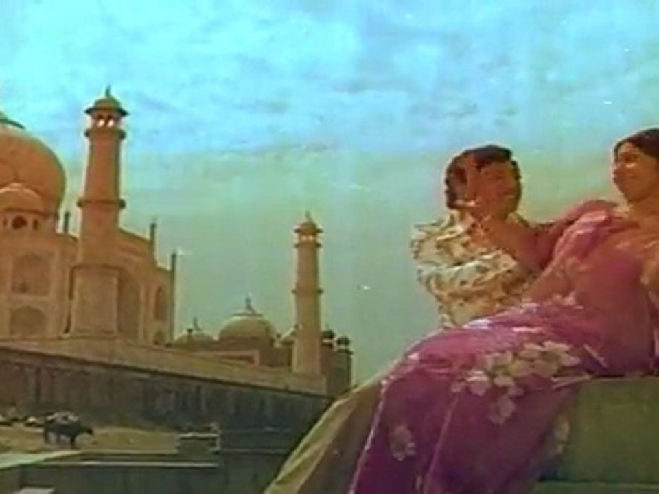 Atho Atho Oru (Vayasu Ponnu)