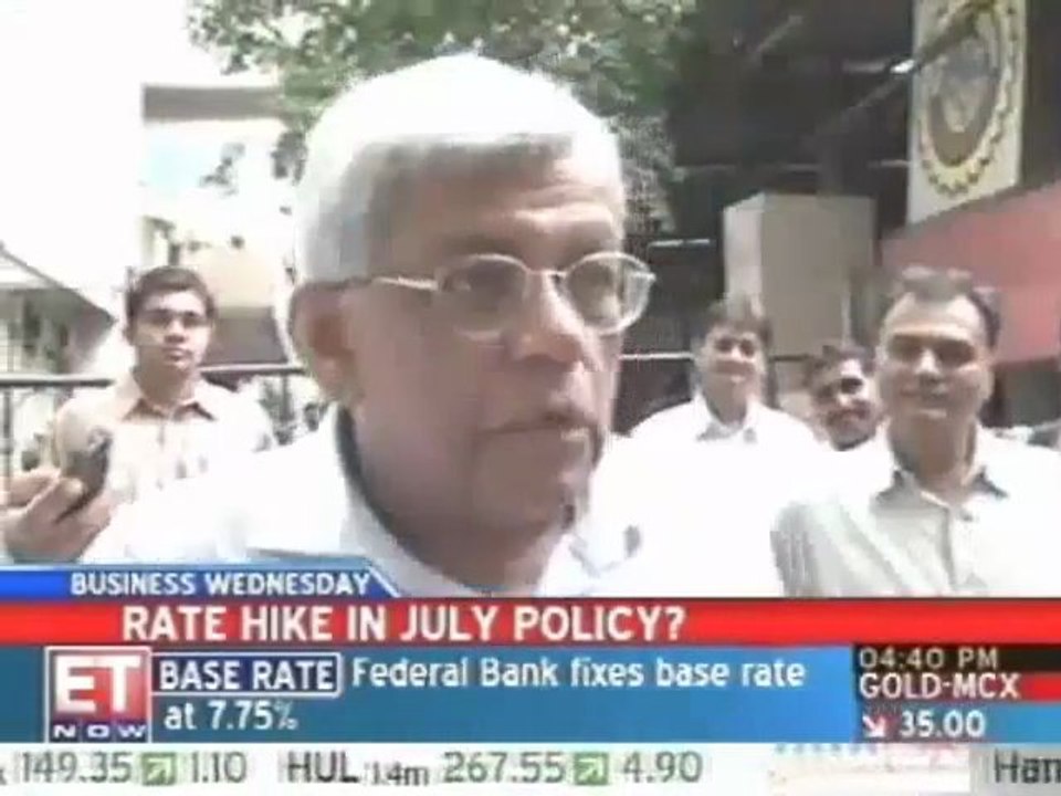 Deepak Parekh speaks on rate hike possibility