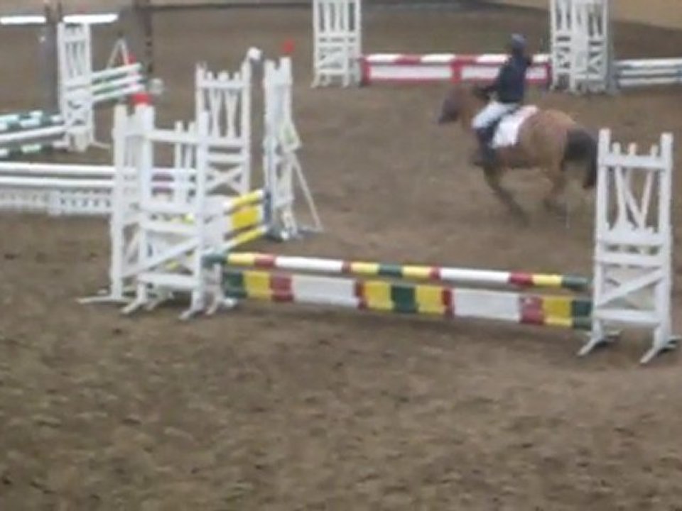 Jeanne et Flocon CSO SHUC Poney 5 11-03-12